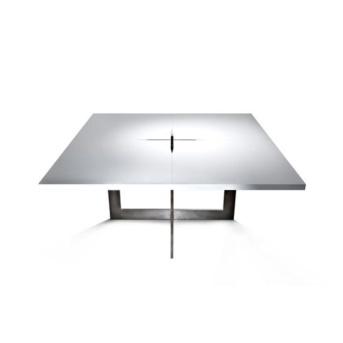 Современный стол - PLUSTABLE - Steininger Designers - из лакированной древесины / с основанием из лакированной стали / квадратный