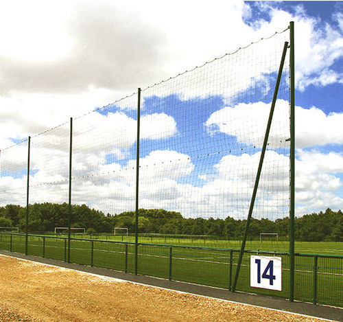 Защитный барьер - PARE-BALLONS MULTIFIX - GROUPE SAE - TENNIS D'AQUITAINE - неподвижный / из металла / для общественных мест