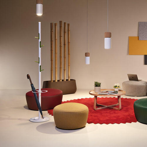 Вешалка для верхней одежды на ножке - TORINO - Made Design Barcelona - современная / из листового металла / для профессионального использования