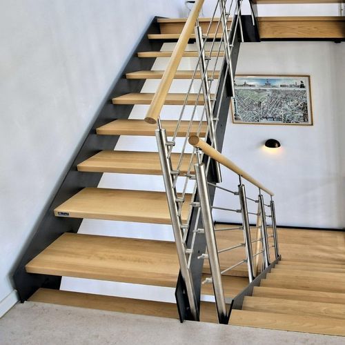 Лестница с поворотом на 90° - LOFT 5212C - Créateur d'escaliers Treppenmeister - с деревянными ступеньками / из металла / для бытового использования