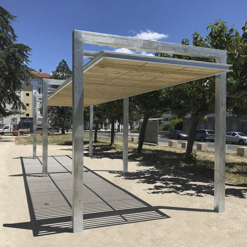 Устанавливаемая пергола на поверхности - PERGOLA U SYSTEM - URBADIS Microarquitectura - дерево / из гальванизированной стали / на заказ