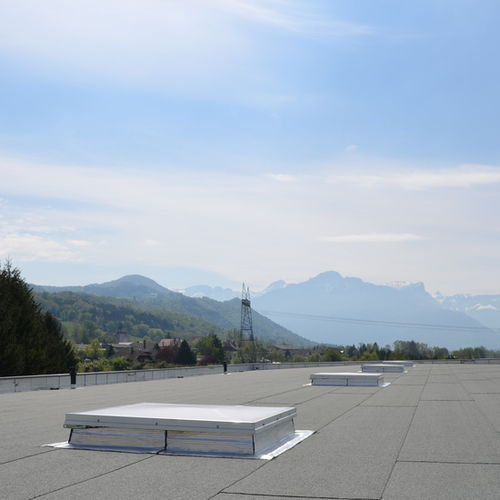 Фонарь для вентилируемой крыши - ECOLUX AERATION - Kingspan Light + Air - для герметичной кровли / для вентиляции / с петельным крюком