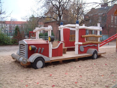 Транспортное средство для игровой площадки - SPIELART : LE CAMION DE POMPIERS N5  - Pro Urba - Aqua Pro Urba