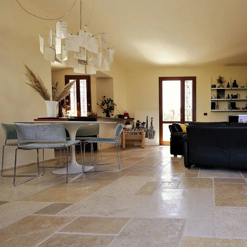 Напольное покрытие из иерусалимского камня - SAINT TROPEZ - Pietra di gerusalemme - для интерьера / для наружного применения / для гостиной