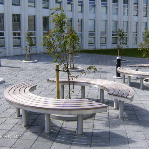 Заграждение для деревьев из стали - TREE - Factory Street Furniture - из дерева / со встроенной общественной скамейкой