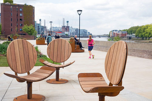 Современный cтул - Factory Street Furniture - для наружного применения / из дерева / поворотный