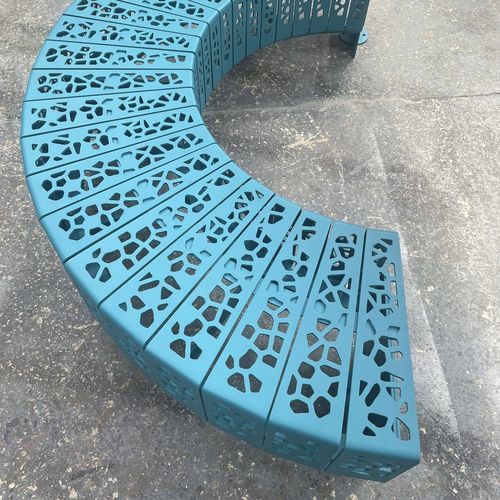 Общественная скамейка биофильный дизайн - OSSO Radial - Factory Street Furniture - из гальванизированной стали / из стали, покрытой порошком / из окрашенной стали