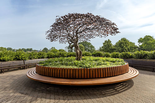 Кадка для садовых растений из дерева - CUBIT - Factory Street Furniture - из кортеновской стали / модульная / со встроенной скамьей
