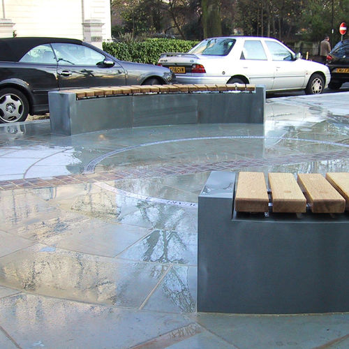 Современная общественная скамейка - LANCASTER GATE, LONDON - Factory Street Furniture - из дуба / из гранита / FSC-сертифицированная