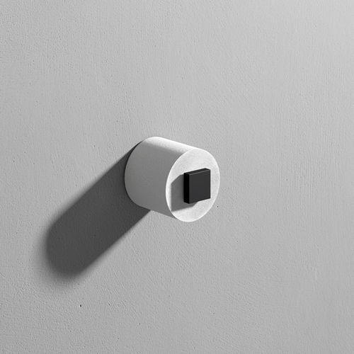 Настенный держатель для туалетной бумаги - STONE - Rexa Design - из металла / черный / для профессионального использования