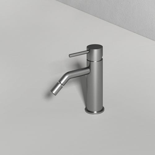 Однорычажный смеситель для биде - Rexa Design - настольный / из металла / для ванной комнаты