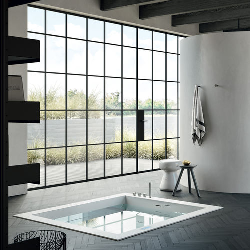 Квадратная ванна - Rexa Design - отдельностоящая / для жилых зданий / из Corian®
