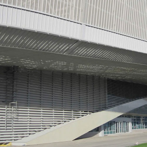 Солнцезащитное устройство из алюминия - ADLER ICE SCATING ARENA  - Arconic Architectural Products SAS, Merxheim/Frank - для фасада / вертикальное / горизонтальное
