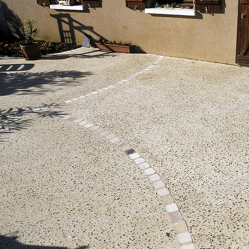 Бетон для домов - ARTEVIA®  - Lafarge concrete - для напольной поверхности / для внутреннего пространства / для бассейна