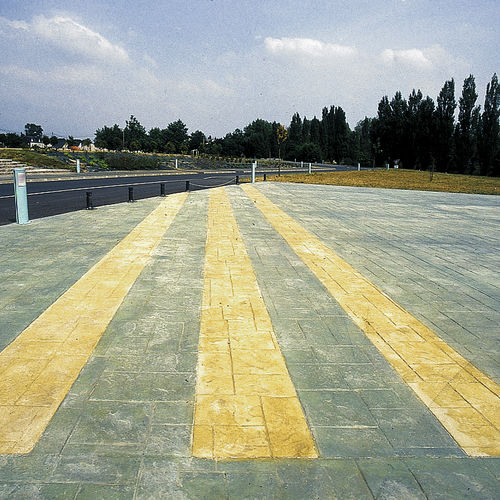 Противоскользящий бетон - ARTEVIA® COLOR - Lafarge concrete - для напольной поверхности / для бассейна / для террасы