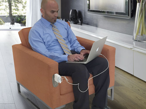 Современное кресло для посетителей - SIMPLE CHARGE LOBBY - Versa Products - из ткани / со съемной подушкой / со встроенной электрической розеткой