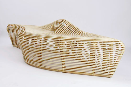Скамейка уникальный дизайн - LINGER - Yamakawa Rattan Japan Inc. - из дерева