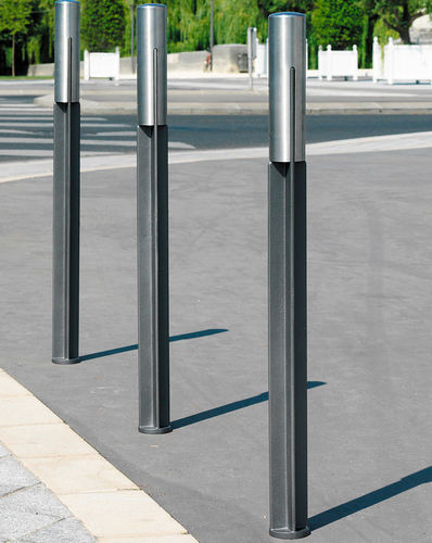 Защитный столбик - ÉVÉOLE - Concept Urbain - неподвижный / из чугуна / из матовой нержавеющей стали