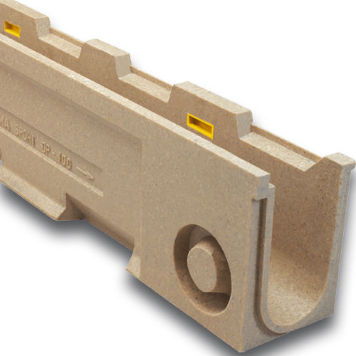 Лоток канализации для спортивной площадки - DP100.20 - ULMA - ARCHITECTURAL SOLUTIONS - с решеткой / щелевой / из резинобетона