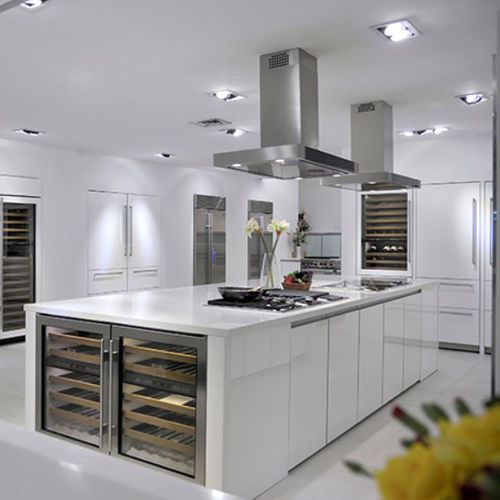 Рабочая поверхность из Solid Surface - BRIGHT WHITE  BW010 - Staron Solid Surfaces - для кухни / для ванной комнаты / белая