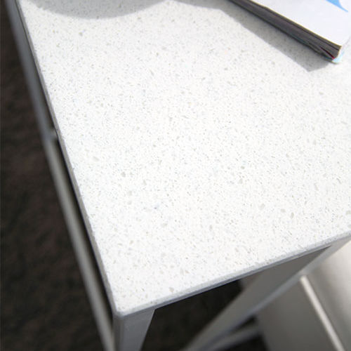 Рабочая поверхность из Solid Surface - METEOR  FM111 - Staron Solid Surfaces - белая / пятностойкая / термостойкая
