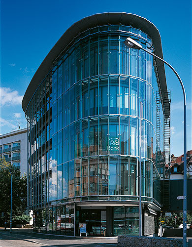 Тонкостенная перегородка остекление со спайдерами - PSD BANK BUILDING, FREIBURG - Schindler - из стекла