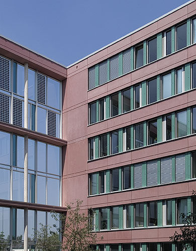 Монокристаллическая фотоэлектрическая панель - TAX OFFICE CENTRE, AACHEN - Schindler - для вентилируемого фасада / для фасада