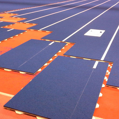 Напольное покрытие из переработанной резины - REGUPOL sporttrack AG - REGUPOL Germany GmbH & Co. KG - из СКЭП / из PU / для внутреннего применения