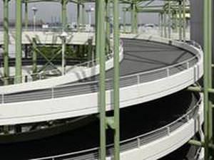 Жидкая гидроизоляция из минерального сплава - TRIFLEX PROPARK - Triflex GmbH & Co. KG - из метакрилата
