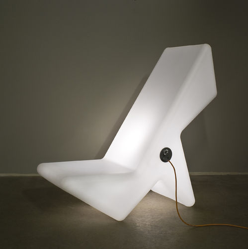 Современный cтул - Peatakana Chair Light - Keha3  - для наружного применения / для интерьера / из пластика