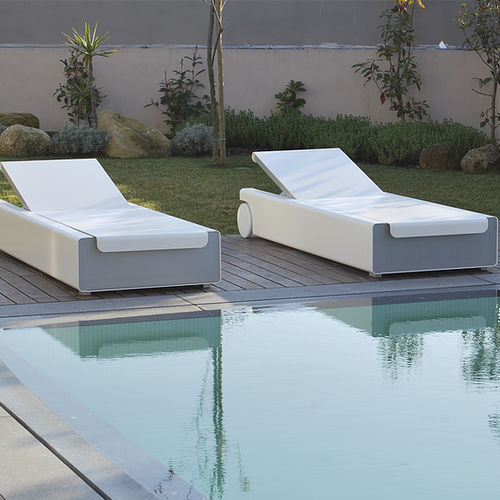 Современный садовый шезлонг - WEST COAST - SACHI - Premium Outdoor Furniture - из Sunbrella® / из алюминия / для сада