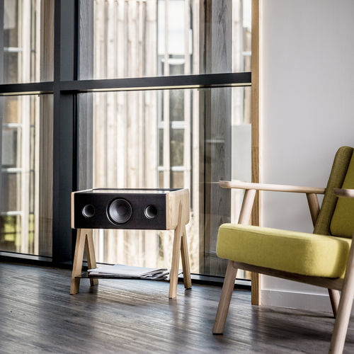 Напольная колонки - La Boite Concept - bluetooth / беспроводная / активного типа