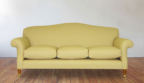 Классический диван - Midhurst  - Kingsgate Furniture ltd - из ткани / из кожи / с подлокотниками