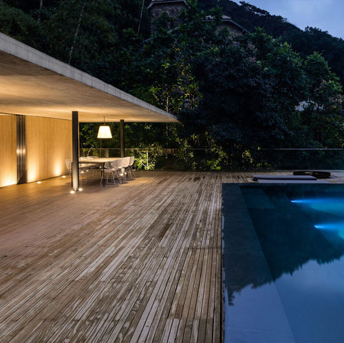 Террасная доска из дерева - CASA DA MATA BEACH HOUSE - Accsys Technologies - имитация дерева / для профессионального использования / из долговечных материалов