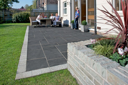 Плитка из известняка - FAIRSTONE RIVEN - Marshalls plc  - рельефная / для наружного применения / для сада