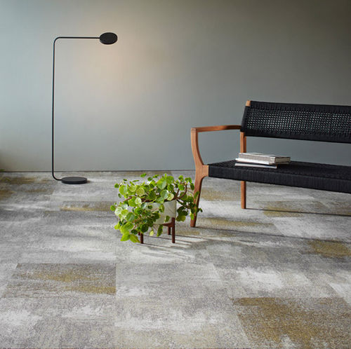 Ковровое покрытие из плит - COMFORTABLE CONCRETE RETOLD  - Milliken Contract  - тафтинговое / с вытяжным ворсом / нейлоновое