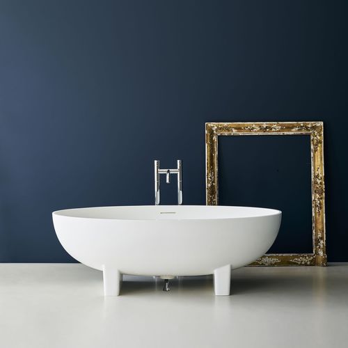 Овальная ванна - LACRIMA - Clearwater Baths - на ножках / из композита / белая