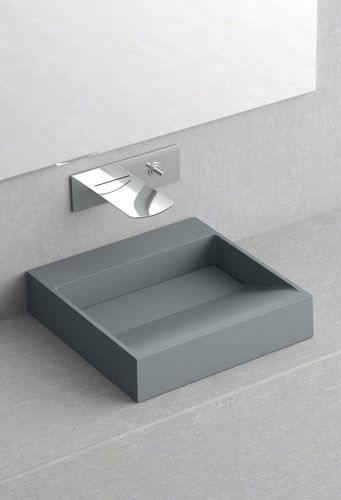 Умывальник для рук на столешнице - DISEGNO - GLASS DESIGN Srl - квадратный / из керамики