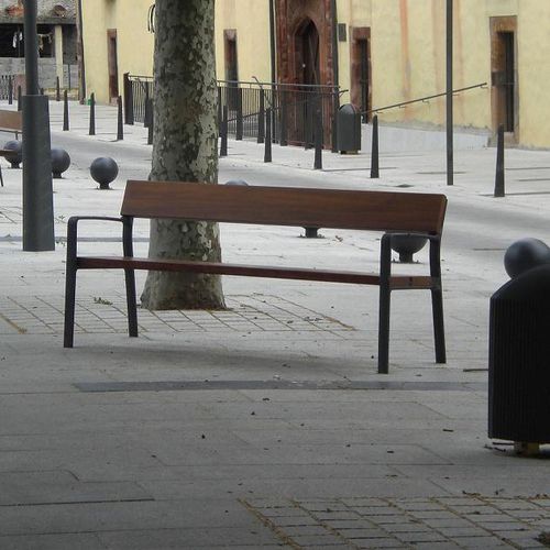 Современная общественная скамейка - URBAN - Urbes 21 - из дерева / из литого алюминия / со спинкой