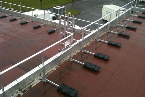 Ограждение из алюминия - VECTACO® STRAIGHT FREE STANDING GUARDRAIL - ALSOLU  - решетчатое / для наружного применения / для балкона
