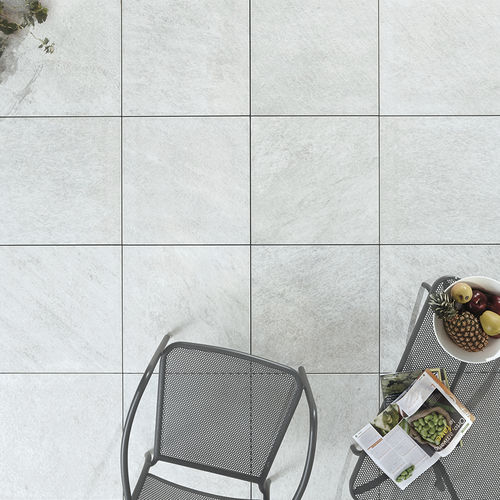 Уличная плитка из спеченного камня - L'ALTRA PIETRA - COLOSSEO QUARZITE WHITE - GRANULATI ZANDOBBIO SPA - из керамогранита / для наружного применения / текстурированная