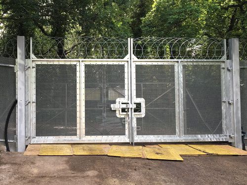 Створчатое ворота - ArmaWeave  - ZAUN FENCING  - из стали / решетчатое / механизированное