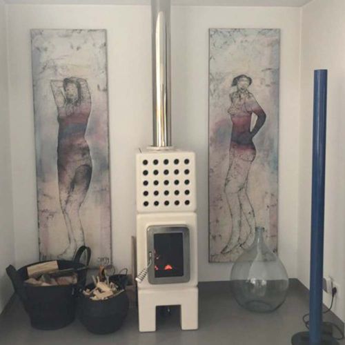 Печь-камин на дровах - CUBISTACK SLIM - LA CASTELLAMONTE Stufe di Ceramica - 0-5 кВ / 5 кВ...10 кВ / на ножках