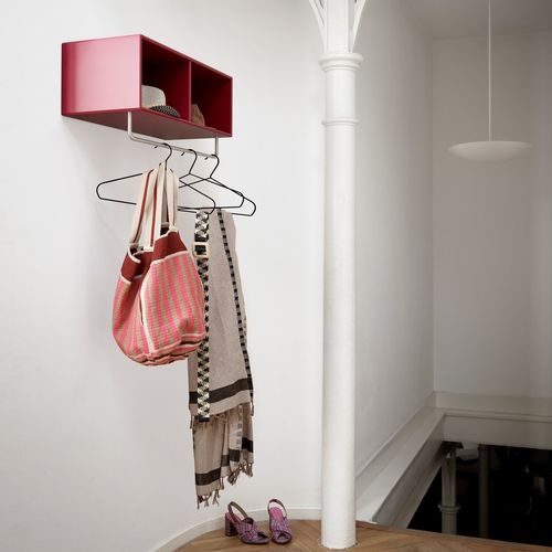 Настенный стеллаж - COAT - Montana Furniture - современный / из лакированной МДФ / вешалки для полотенец