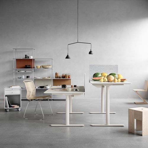 Напольный рабочий стол - HILOW2160 - Montana Furniture - современный / из ламината / прямой