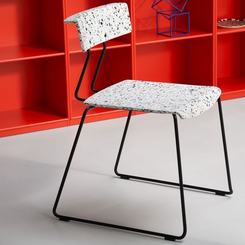Современный cтул для столовых - Aveny-T - Montana Furniture - для интерьера / из переработанного пластика / с основанием из лакированной стали