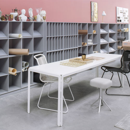 Современный рабочий стол - DJOB AJE180 - Montana Furniture - из ламината / из фанерованной древесины / из линолеума