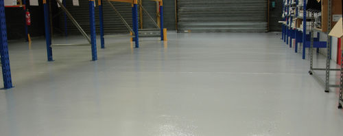 Напольное покрытие из жидкой эпоксидной смолы - HIGH BUILD 100 - Watco Industrial Flooring - гладкое / имитация дерева / с высоким сопротивлением