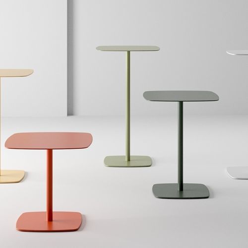 Современный стол для бистро - SLIM  - SEGIS - из металла / с основанием из металла / квадратный