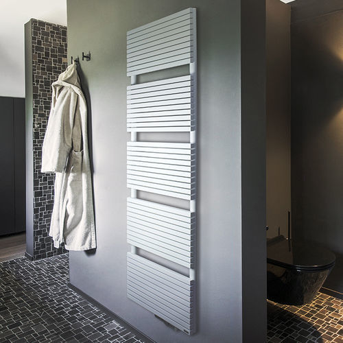Электрический полотенцесушитель - CARRÉ BATH CB - VASCO - на горячей воде / 501 w...750 w / 0...500 w
